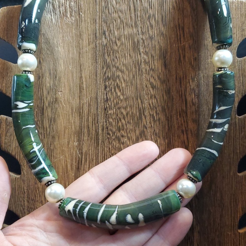 18 Inch 925 Sterling Silver Nature Design Glass And Faux Pearl Necklace
